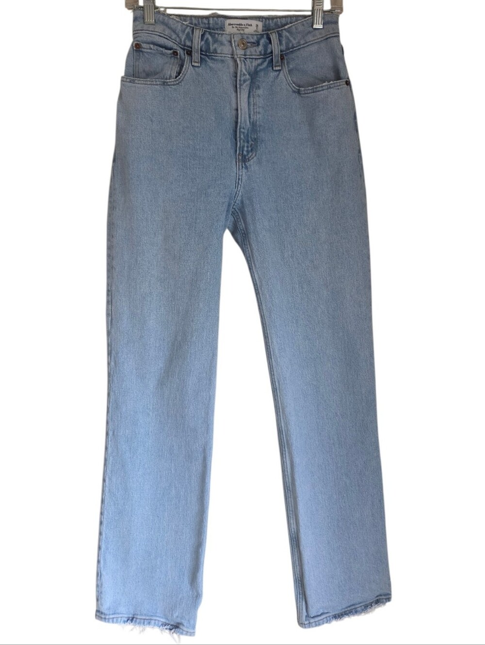 abercrombie & fitch curve love high rise 90s relaxed jean 26 / 2r light wash